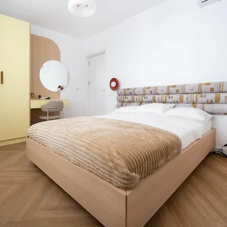 Ultracentral Cismigiu Park * Boekarest