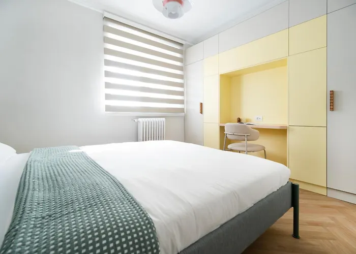 Ultracentral Cismigiu Park * بوخارست