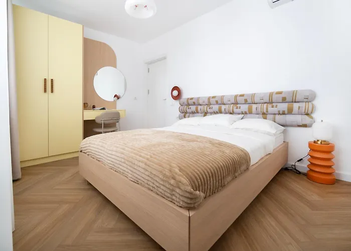 Ultracentral Cismigiu Park * بوخارست